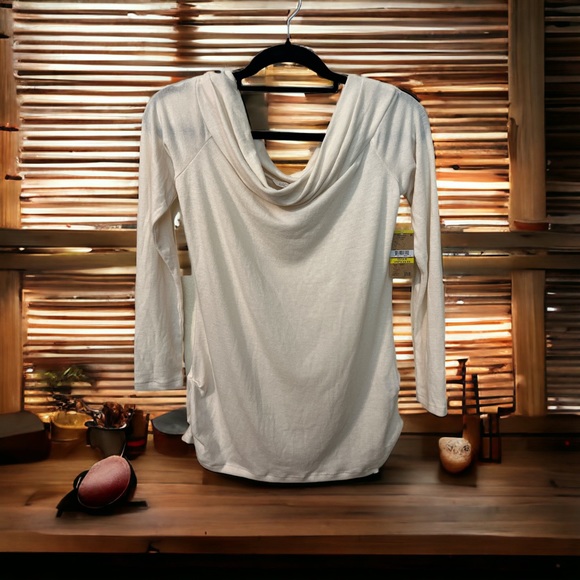 RACHEL Rachel Roy Ecru long sleeve sweater - Picture 2 of 6